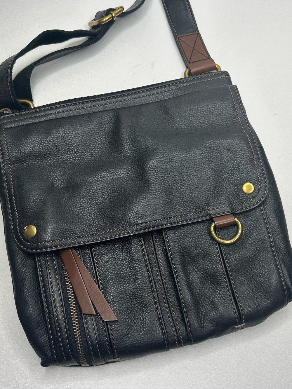 Fossil Morgan Black Leather Messenger Bag with Brown Accents